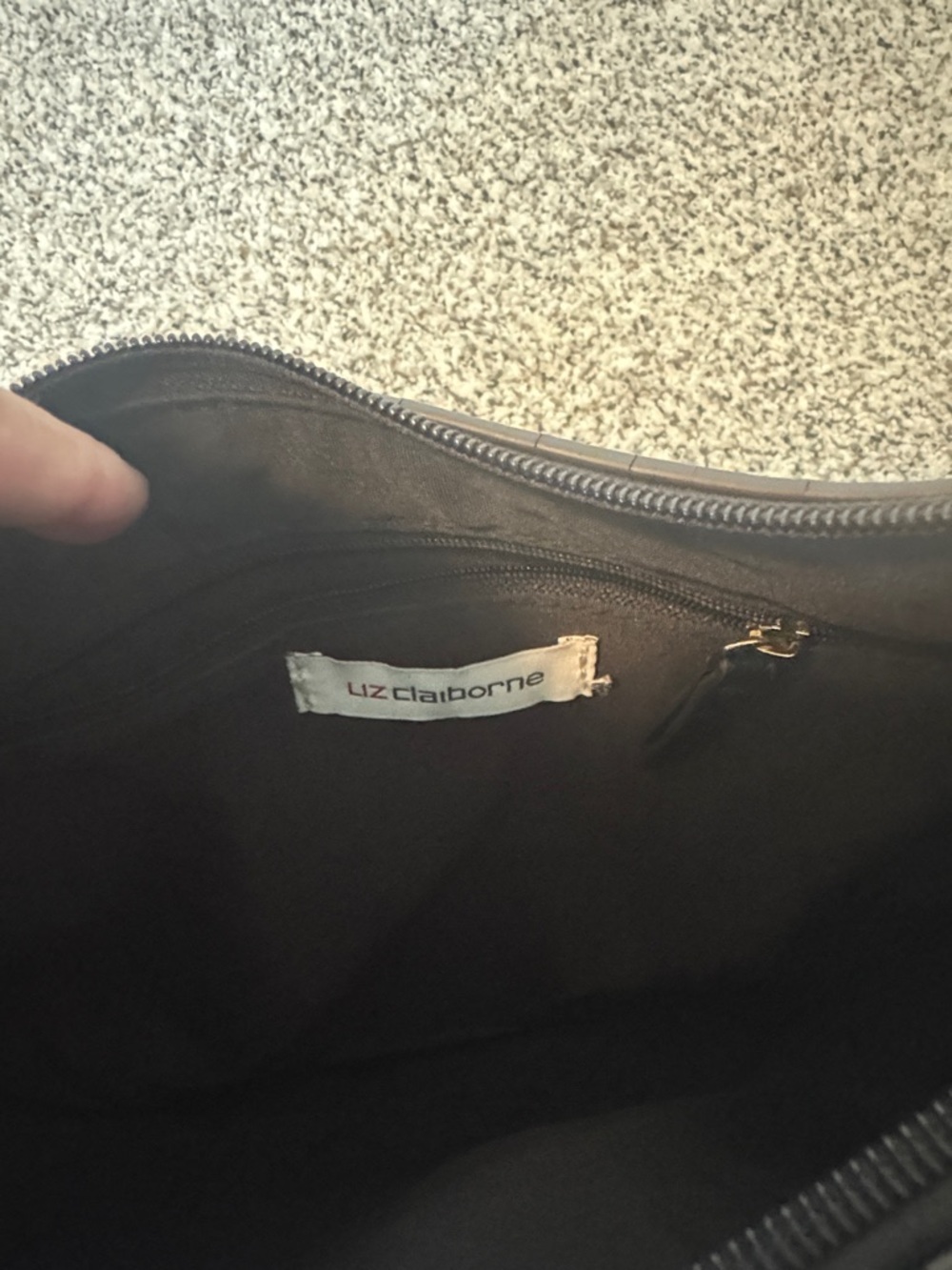 Liz Claiborne Black Pebbled Crescent Shoulder Bag - Picture 5 of 7